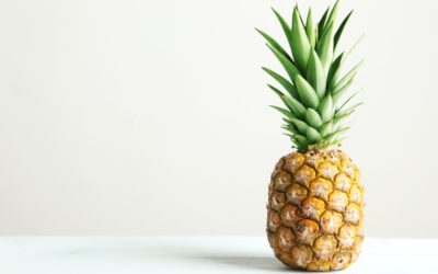 How to Chop a Pineapple – Quick Video Instructions