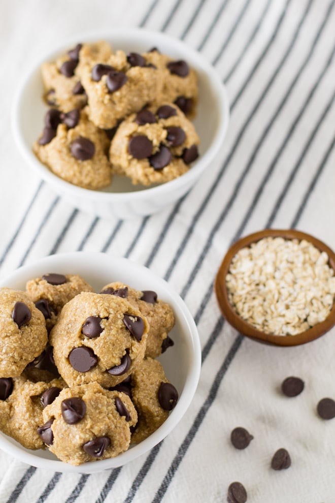 Back to School Almond Butter High Protein Energy Bites w/ Paleo option!