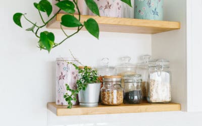 Tips for Keeping Your Kitchen Shelves Organized