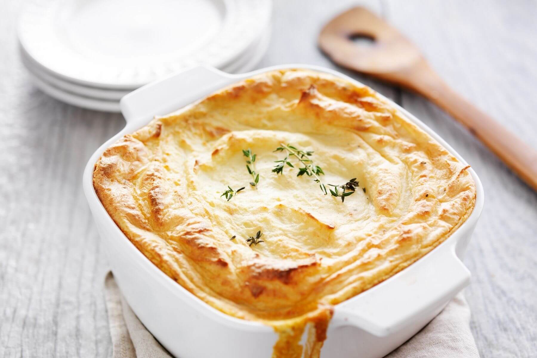 Healthy Shepherd's Pie with Cauliflower - Only 10 Ingredients!