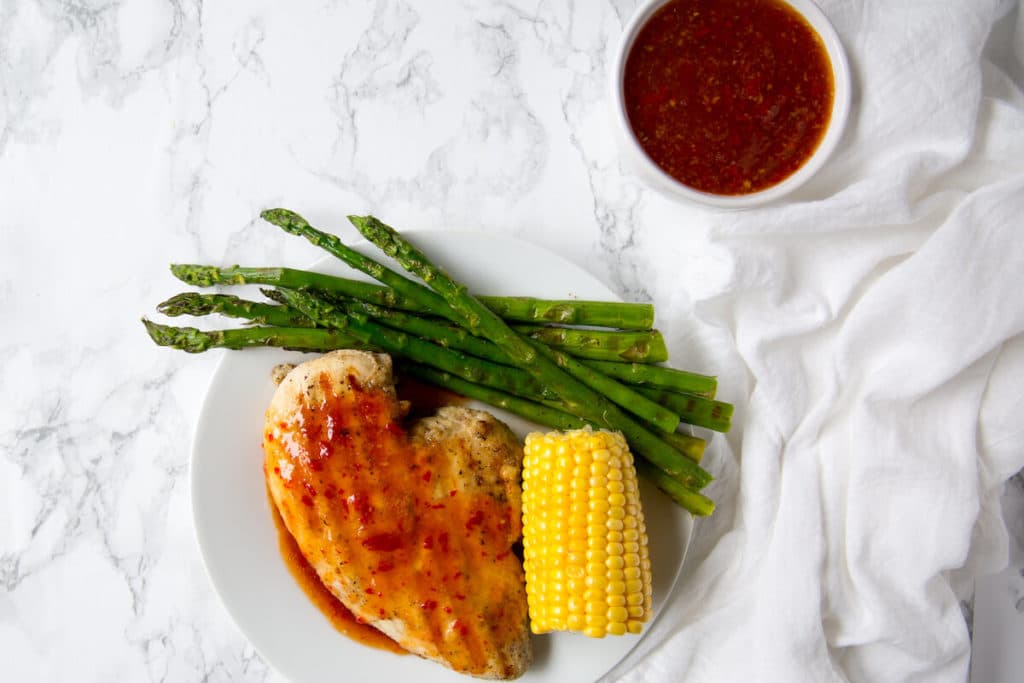 Grilled Chicken with Sweet & Spicy Chili Sauce