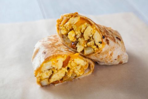 The BEST Freezer Breakfast Burrito Recipe (Delicious High Protein ...