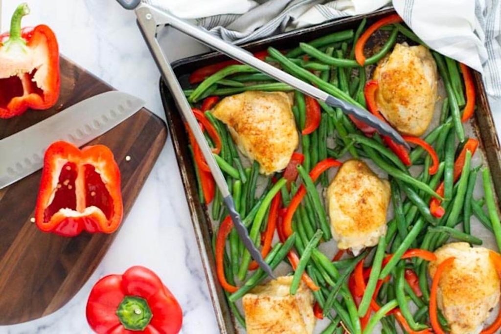 Sheet Pan Chicken with Green Beans and Peppers